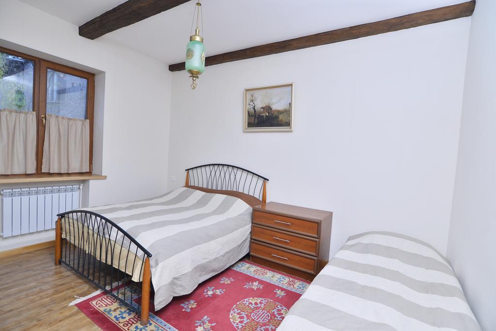 Villa Jrhogher Dilijan Eksteriør billede