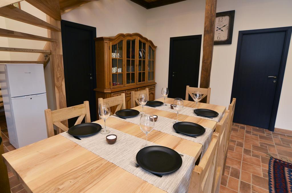 Villa Jrhogher Dilijan Eksteriør billede