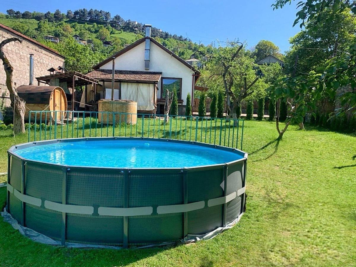 Villa Jrhogher Dilijan Eksteriør billede